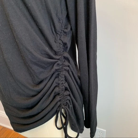 GapFit Long Sleeve Tunic w/Drawstring Side BLACK - Picture 4 of 11